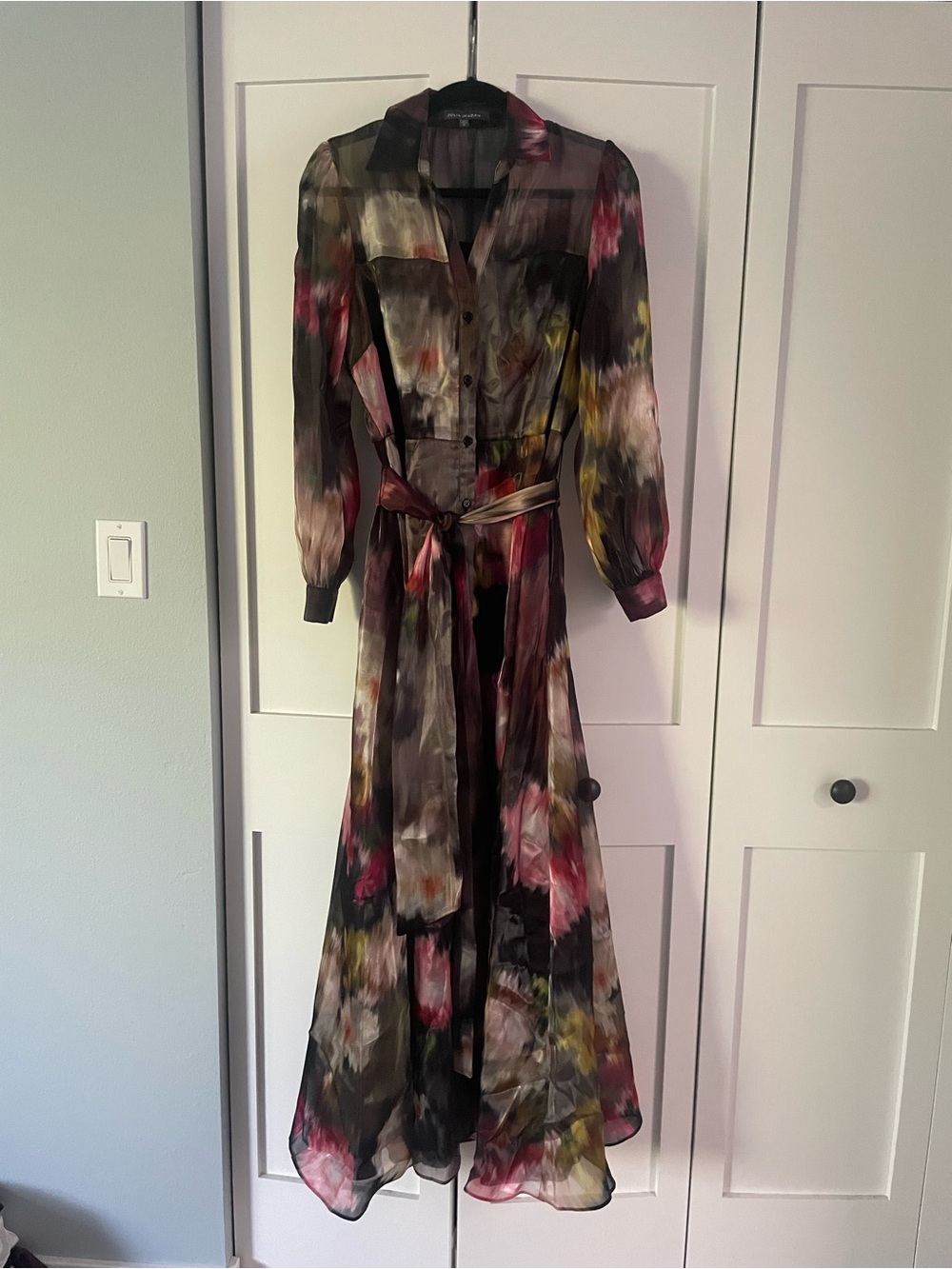 Julia Jordan Abstract Floral Organza Gown